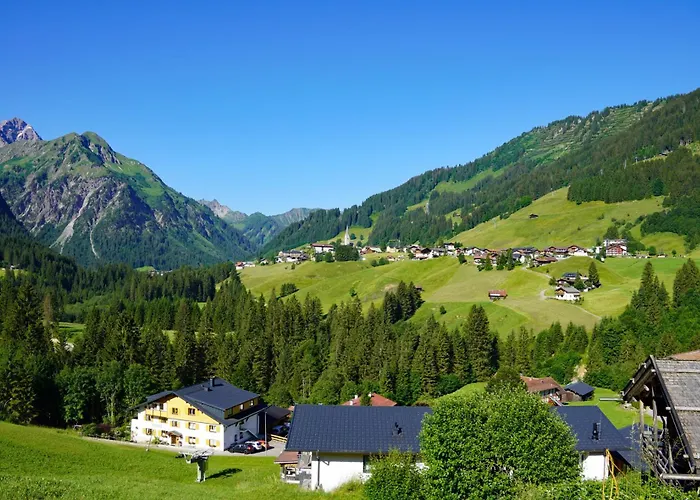 Gästehaus Tannegg Mittelberg